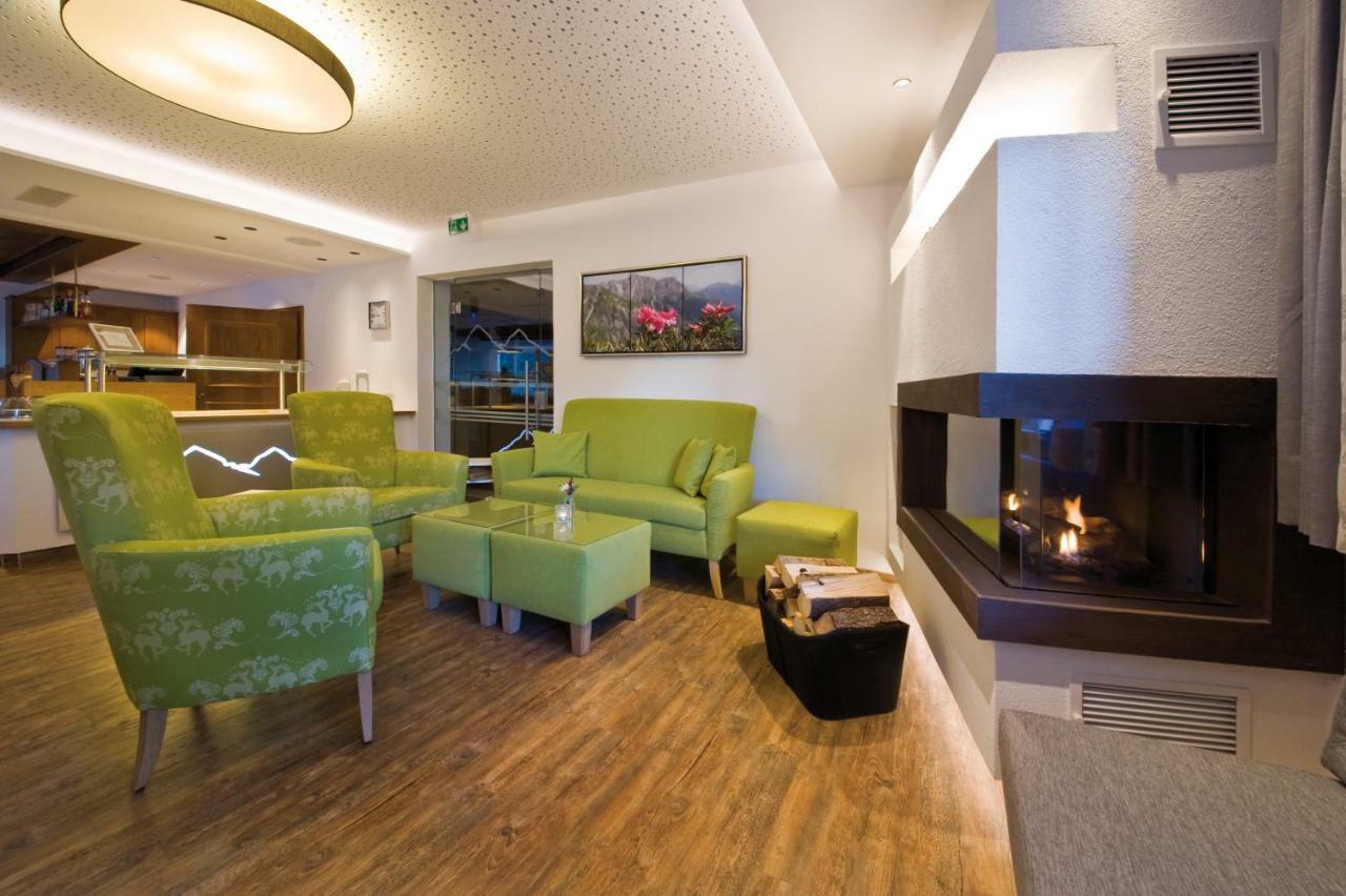 Pension Angelika Pettneu am Arlberg Exterior photo